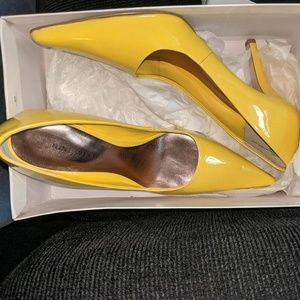 Yellow Nine West pumps